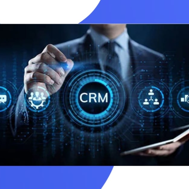 اختيار CRM المثالي: مقارنة بين الحلول للشركات الصغيرة والكبيرة